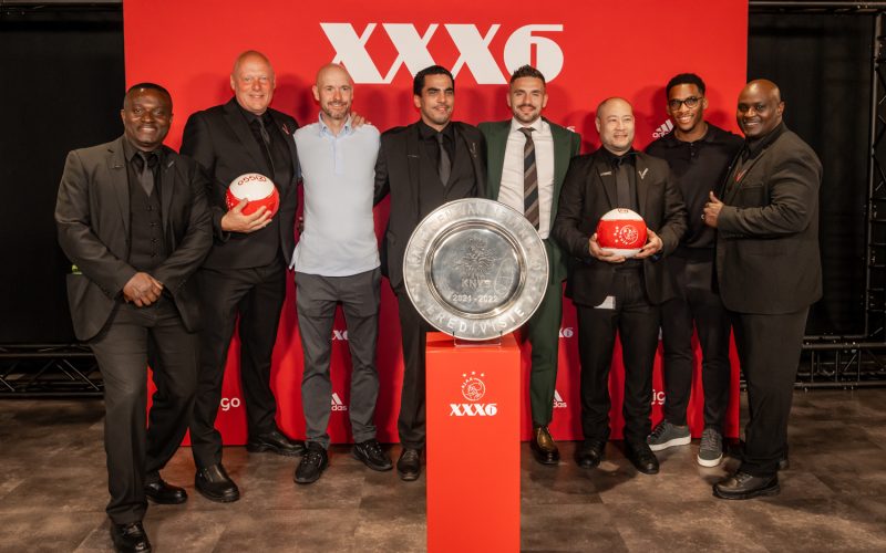 ajax-huldiging ajax-huldiging